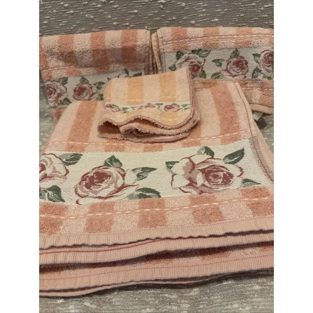 Priority Santans BathSetTowels (5)Pieces‎ PinkFloral Cotton NWOT